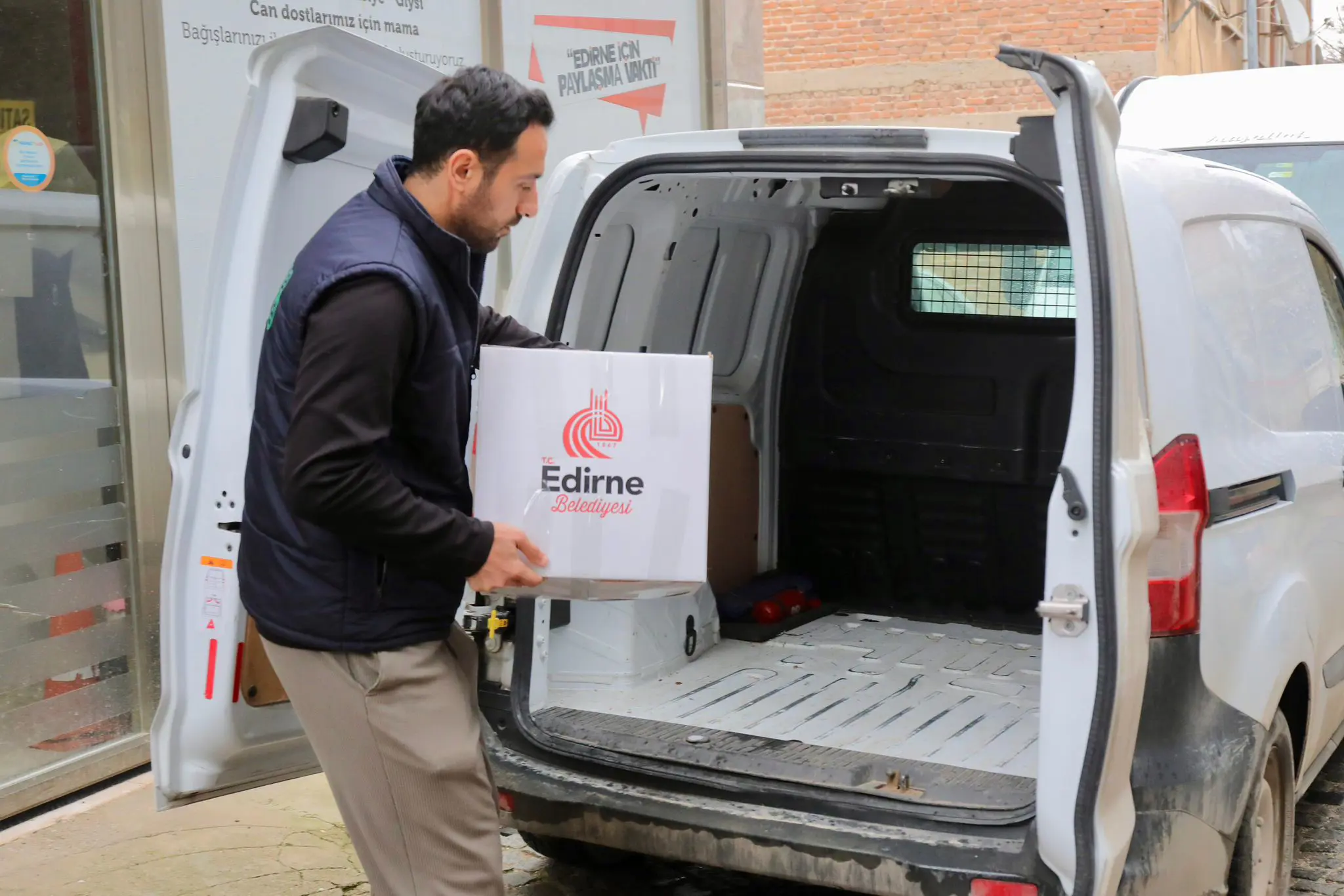 GIDA YARDIMLARI RAMAZAN AYINDA DEVAM EDİYOR